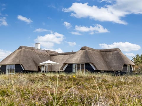 Holiday Home Rother - 100m from the sea in Western Jutland by Interhome House in Blåvand