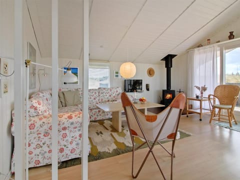 Holiday Home Edyta - 400m from the sea in Western Jutland by Interhome House in Blåvand