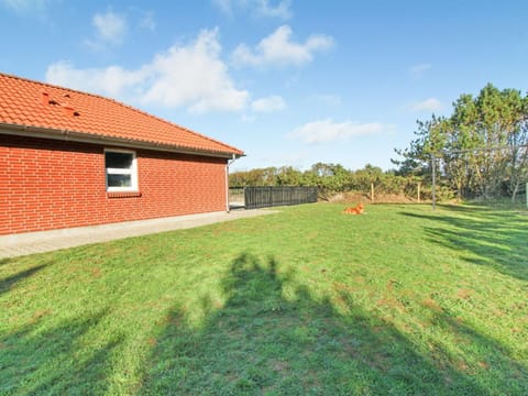 Holiday Home Jonke - 800m from the sea in Western Jutland by Interhome House in Blåvand