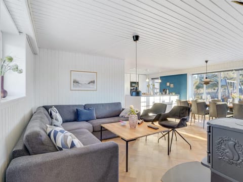 Holiday Home Hillevi - 200m from the sea in Western Jutland by Interhome House in Søndervig