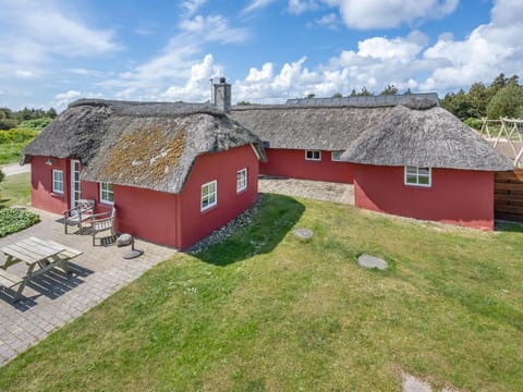 Holiday Home Giesela - 975m from the sea by Interhome House in Søndervig