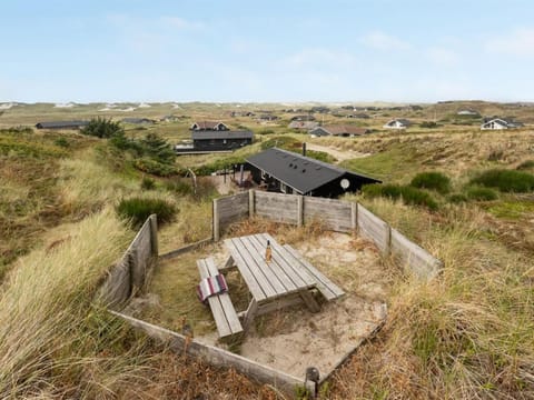 Holiday Home Hélène - 400m from the sea in Western Jutland by Interhome House in Hvide Sande