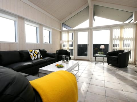 Holiday Home Temjana - from the sea in Western Jutland by Interhome House in Hvide Sande