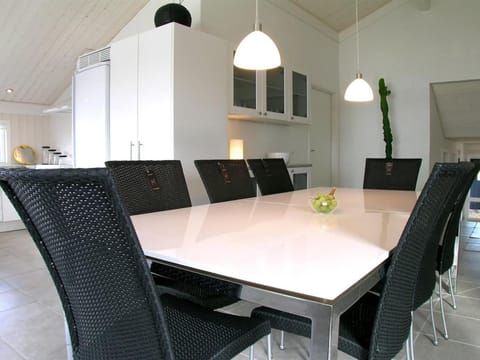 Holiday Home Temjana - from the sea in Western Jutland by Interhome House in Hvide Sande