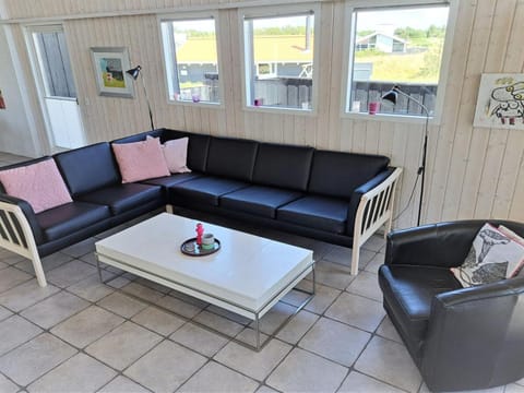 Holiday Home Temjana - from the sea in Western Jutland by Interhome House in Hvide Sande