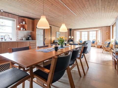 Holiday Home Vaska - 550m from the sea in NW Jutland by Interhome House in Løkken