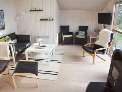 Holiday Home Arngerd - 450m from the sea in NW Jutland by Interhome House in Løkken