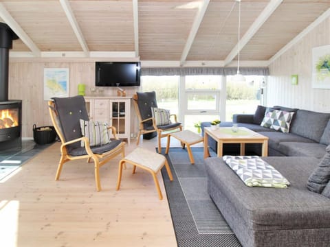 Holiday Home Sina - 300m from the sea in NW Jutland by Interhome House in Løkken