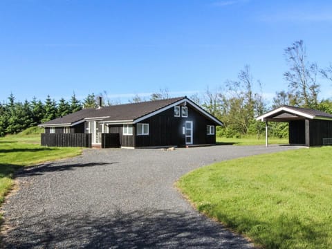 Holiday Home Beeke - 1-4km from the sea in NW Jutland by Interhome House in Løkken