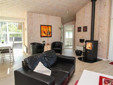 Holiday Home Beeke - 1-4km from the sea in NW Jutland by Interhome House in Løkken