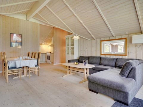 Holiday Home Gottfrede - 600m from the sea in NW Jutland by Interhome House in Løkken