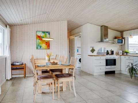 Holiday Home Elco - 450m from the sea in NW Jutland by Interhome House in Løkken