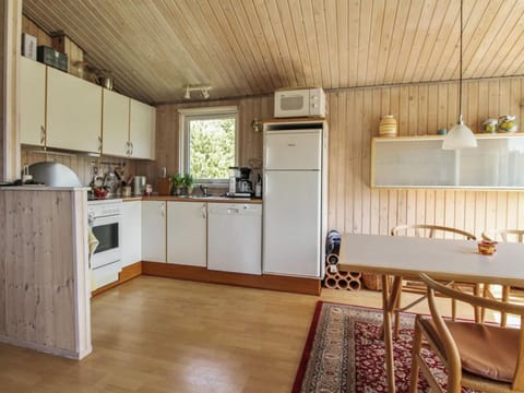 Holiday Home Taina - 1-1km from the sea in NW Jutland by Interhome House in Løkken