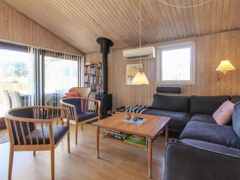 Holiday Home Taina - 1-1km from the sea in NW Jutland by Interhome House in Løkken