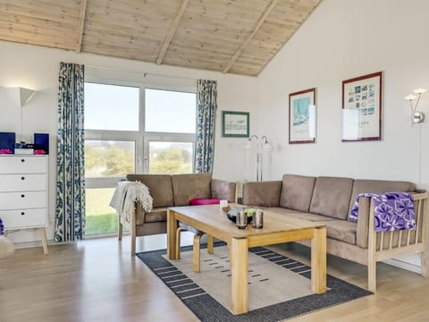 Holiday Home Thorbiorn - 350m from the sea in NW Jutland by Interhome House in Løkken