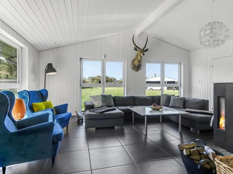 Holiday Home Hermine - 600m from the sea in NW Jutland by Interhome House in Løkken