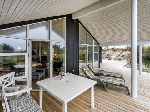 Holiday Home Elna - 400m from the sea in NW Jutland by Interhome House in Løkken