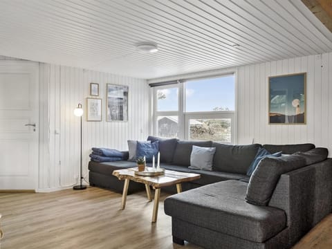 Holiday Home Yessica - 300m from the sea in NW Jutland by Interhome House in Løkken