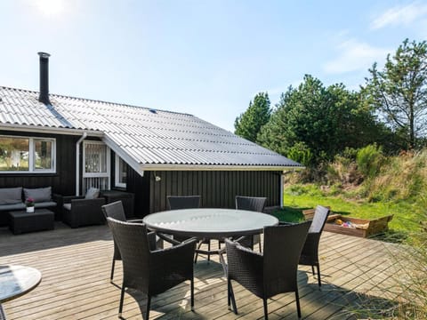 Holiday Home Helene - 1-5km from the sea in NW Jutland by Interhome House in Blokhus