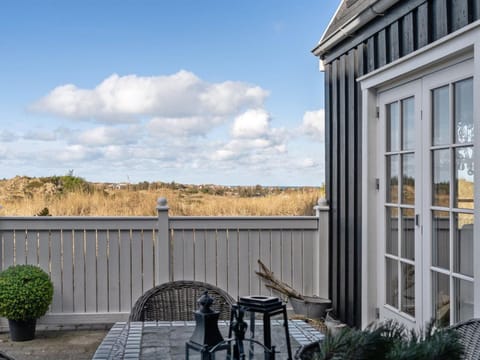 Holiday Home Laura - 1km from the sea in NW Jutland by Interhome House in Blokhus