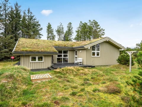 Holiday Home Hereth - 700m from the sea in NW Jutland by Interhome House in Løkken