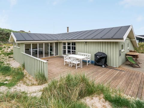 Holiday Home Erwith - 50m from the sea in NW Jutland by Interhome House in Blokhus