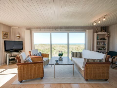 Holiday Home Diuri - 400m from the sea in NW Jutland by Interhome House in Løkken