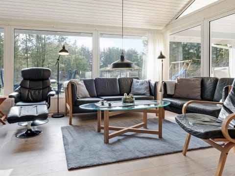 Holiday Home Gladis - 900m from the sea in NW Jutland by Interhome House in Løkken