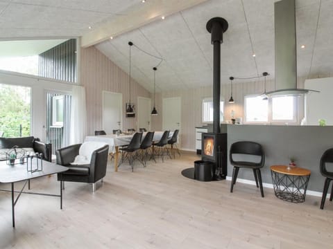 Holiday Home Franke - 800m from the sea in NW Jutland by Interhome Casa in Lønstrup