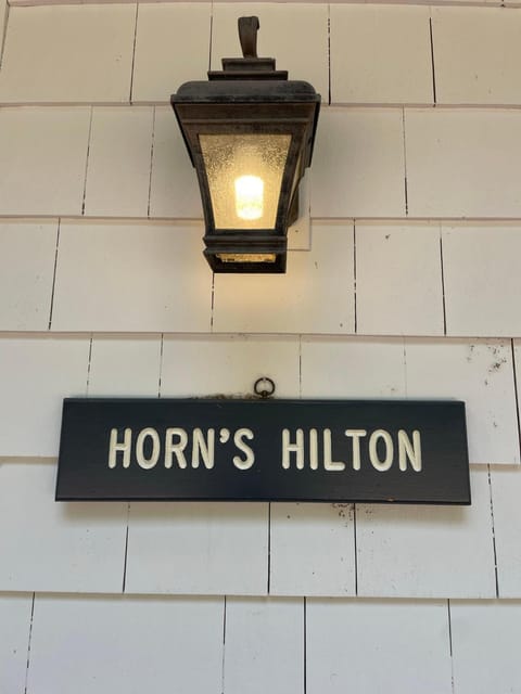 Horn's Hilton House in Chikaming Township