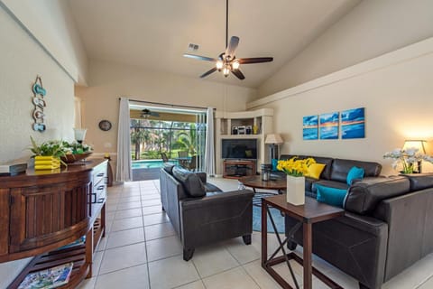 Palms and Pool home in Naples best beaches and national parks Chalet in North Naples