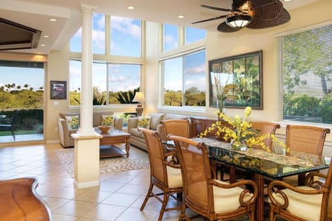 Patio, Living room, Seating area, Dining area