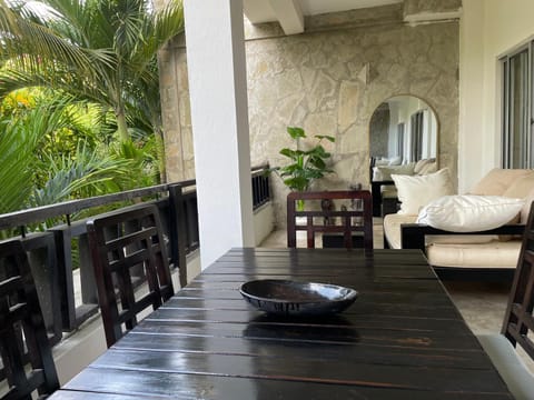 2 Bedroom Apartment with Direct Access to Beach Chalet in Malindi
