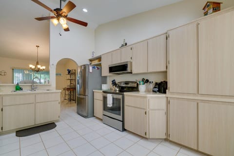 Crystal River Vacation Rental on Canal! Haus in Crystal River