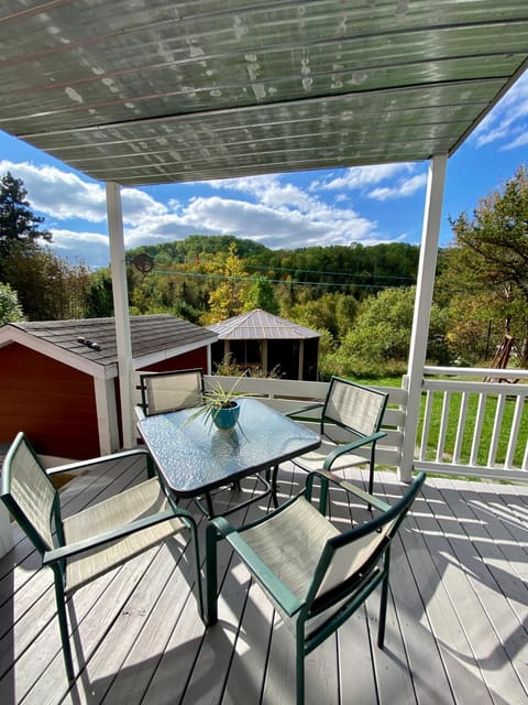 Belle maison avec vue sur la rivière House in L'Anse-Saint-Jean