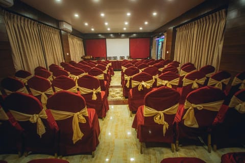 Meeting/conference room