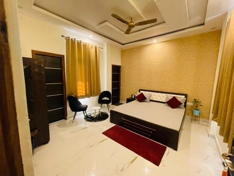 Atulyam Stays Sushant Golf City Casa vacanze in Lucknow