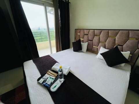 Atulyam Stays Sushant Golf City Alquiler vacacional in Lucknow