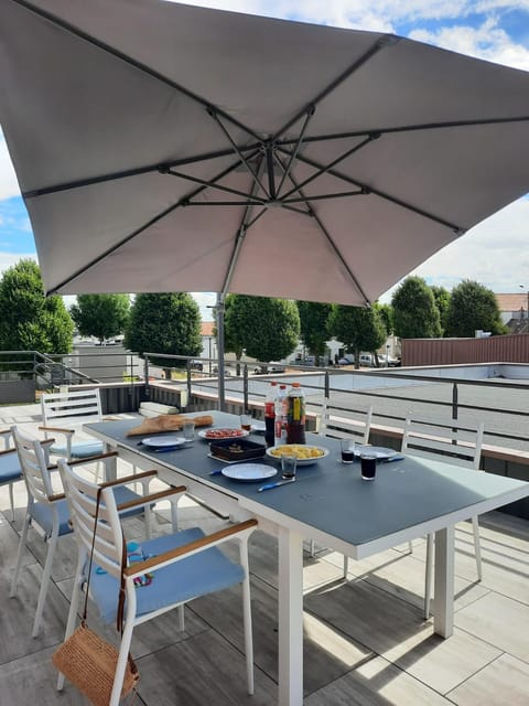 Balcony/Terrace, Balcony/Terrace
