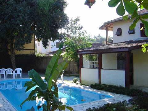 Property building, Garden view, Pool view, Swimming pool