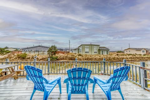 You, Me and the Sea House in Waldport