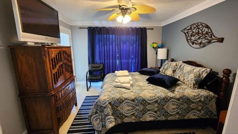 Unique 2 Bedroom / 2 Bath Condo in Myrtle Beach Villa in Surfside Beach