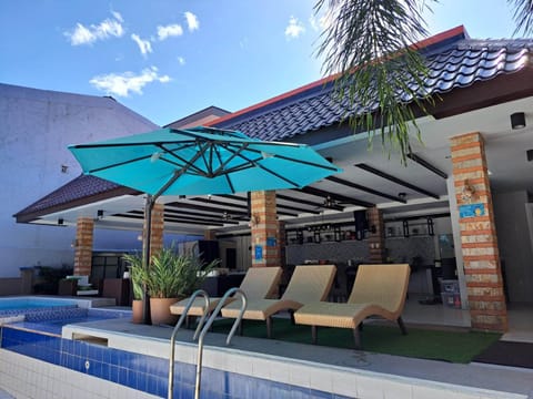 Amansara Private Resort Villa in Calamba