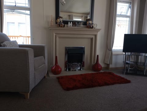 Luxury 2 bedroom caravan with large decking Close to beach Campground/
RV Resort in Towyn