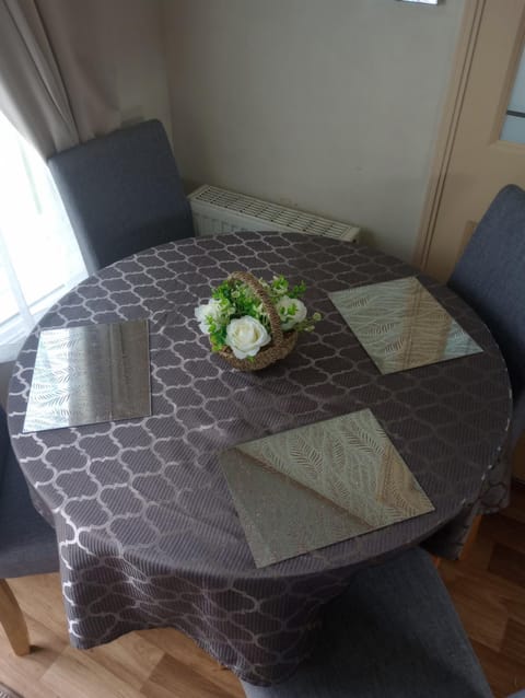 Luxury 2 bedroom caravan with large decking Close to beach Campground/
RV Resort in Towyn