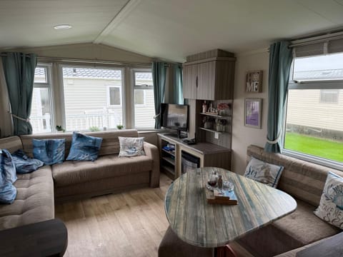 Millie’s caravan Campground/ 
RV Resort in Towyn