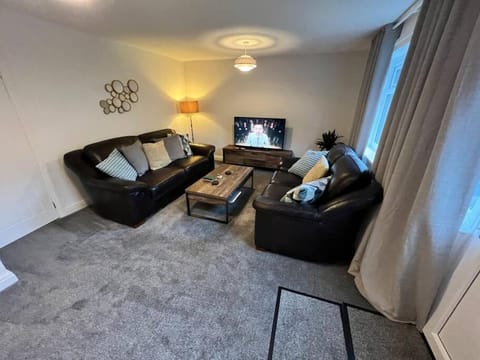 Very comfy 3 bed town house Casa in Oldham