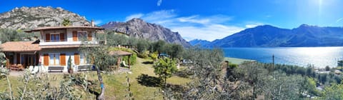 Appartamenti Helios Apartment in Limone Sul Garda