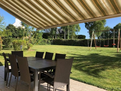 Spacieuse maison typique pour 10 personnes Vue mer plage à 10 minutes à pied- idéale pour des vacances ou un weekend en famille ou entre amis House in Étables-sur-Mer