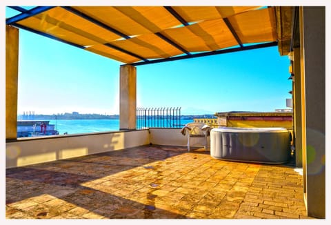 Natural landscape, View (from property/room), Balcony/Terrace, Sea view